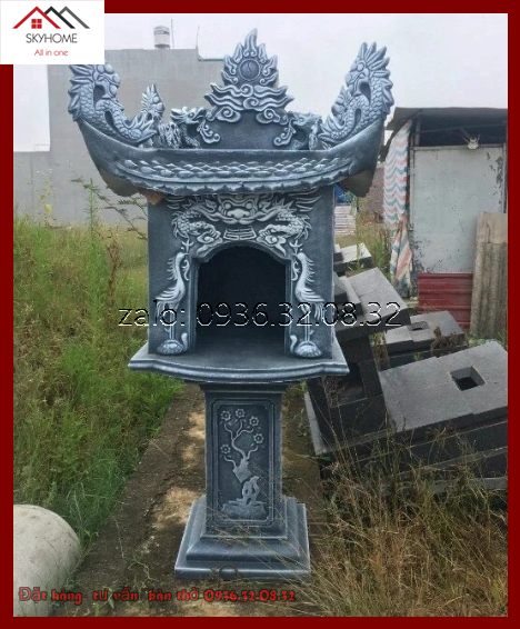 Cây hương ngoài sân là “miếu”, “bàn thiên”, hay “thiện đài”